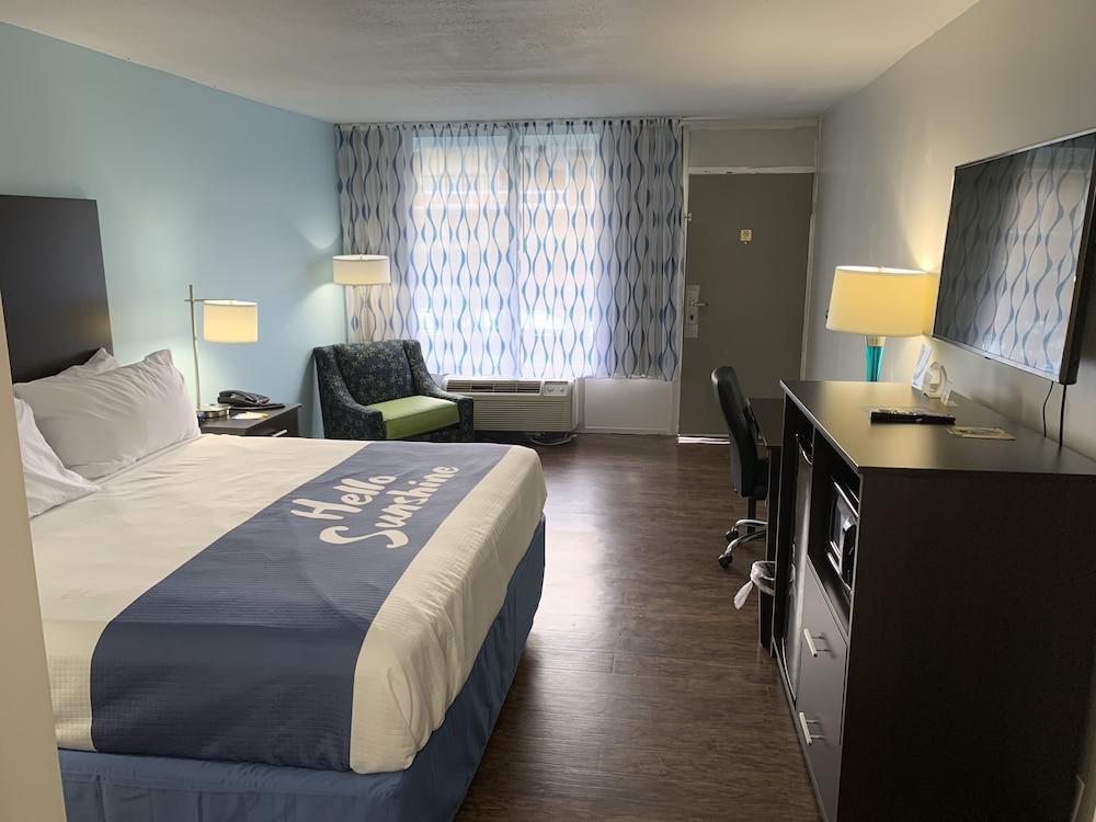 Days Inn By Wyndham Goldsboro Εξωτερικό φωτογραφία