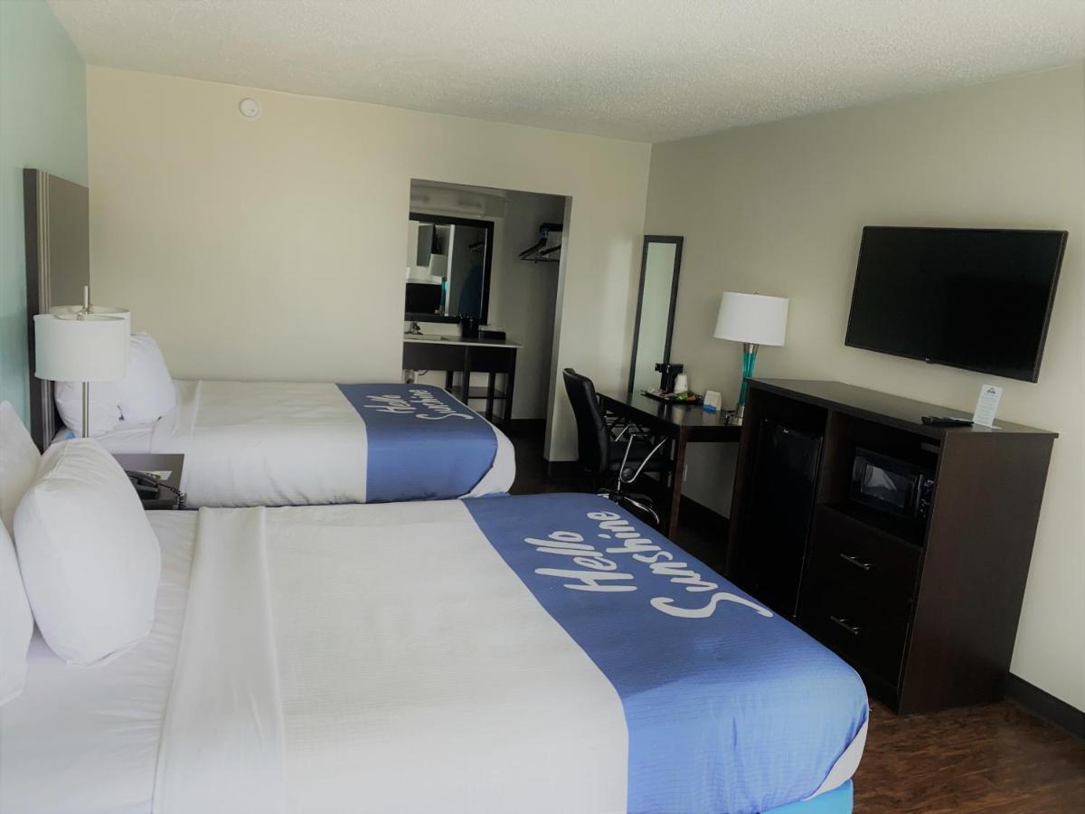 Days Inn By Wyndham Goldsboro Εξωτερικό φωτογραφία