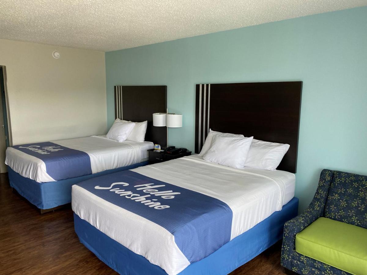 Days Inn By Wyndham Goldsboro Εξωτερικό φωτογραφία