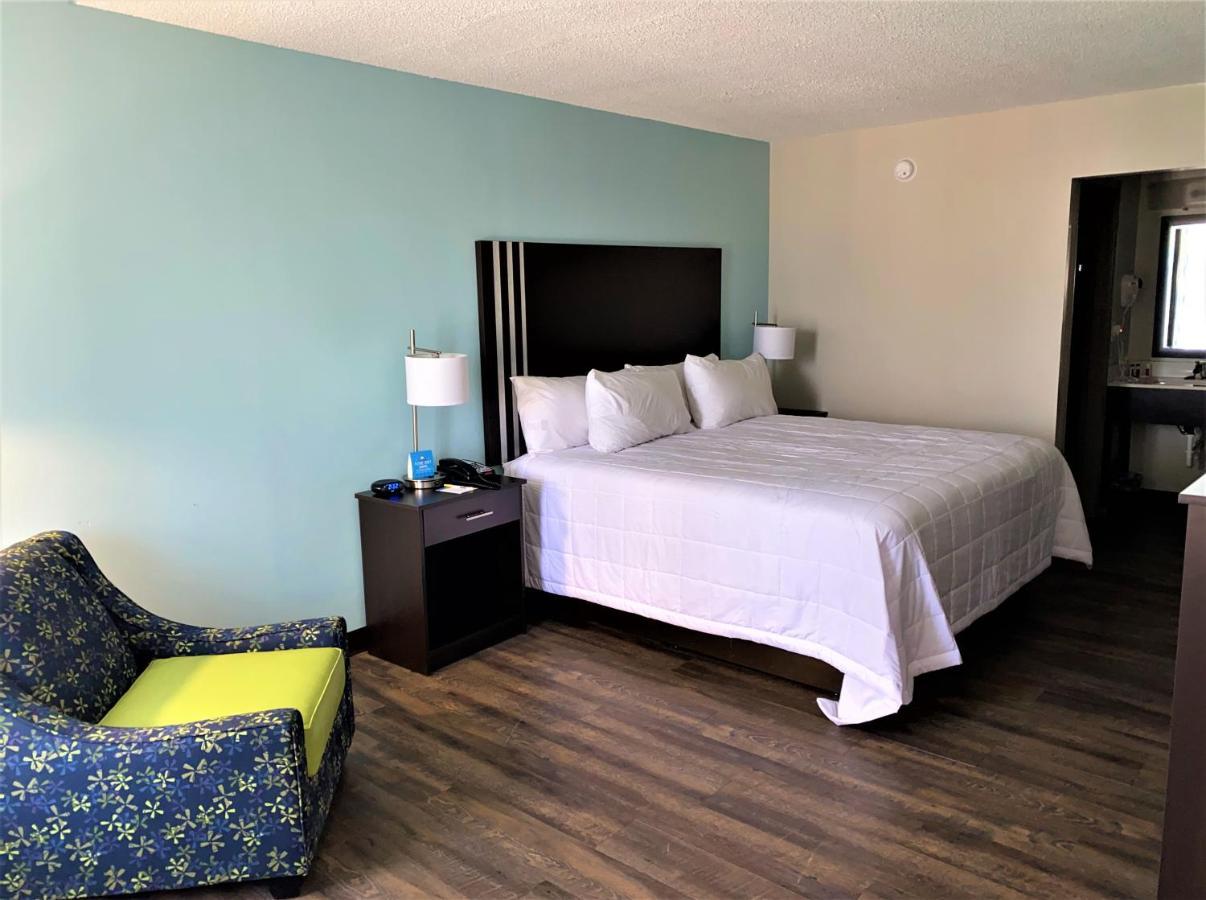 Days Inn By Wyndham Goldsboro Εξωτερικό φωτογραφία