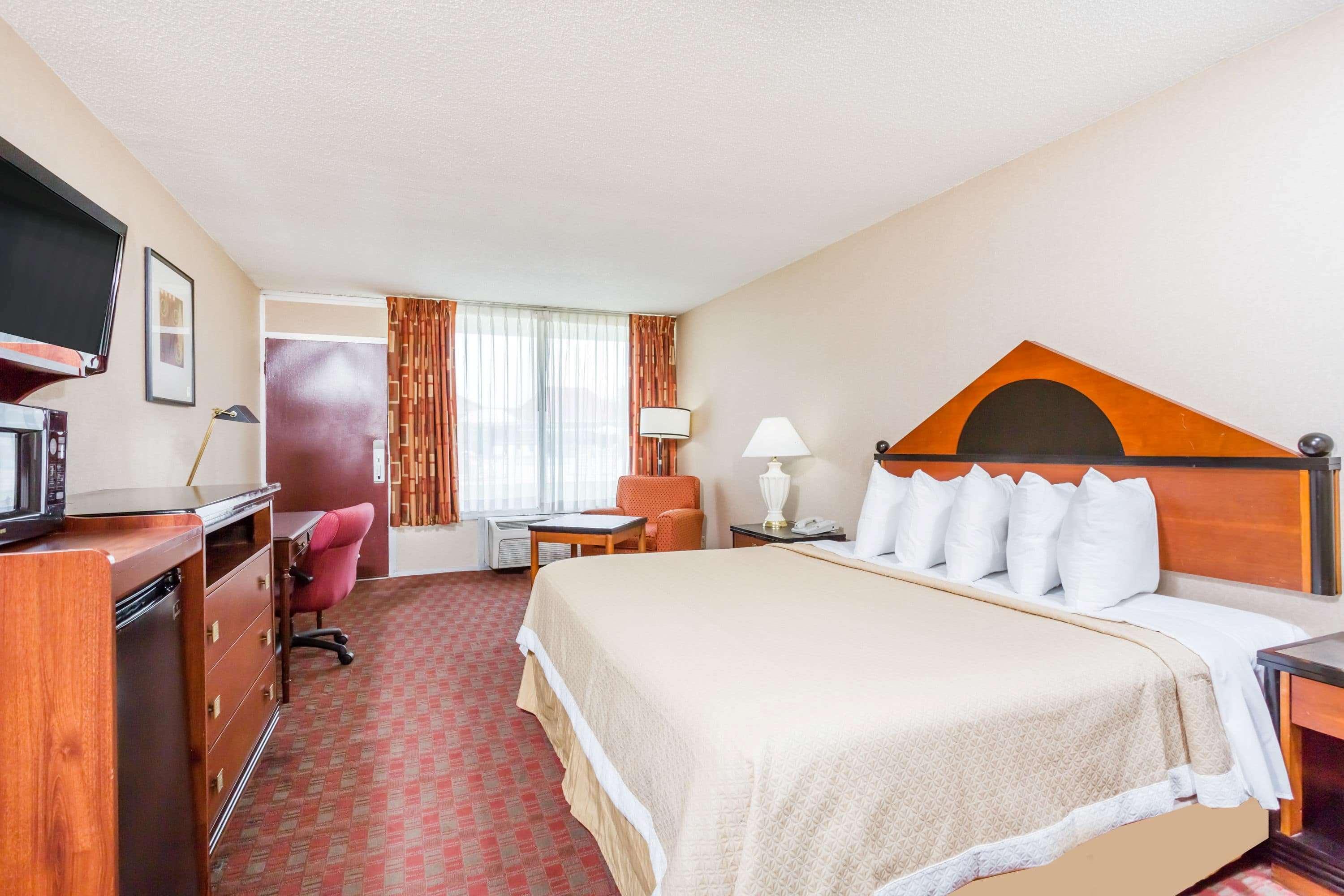 Days Inn By Wyndham Goldsboro Εξωτερικό φωτογραφία
