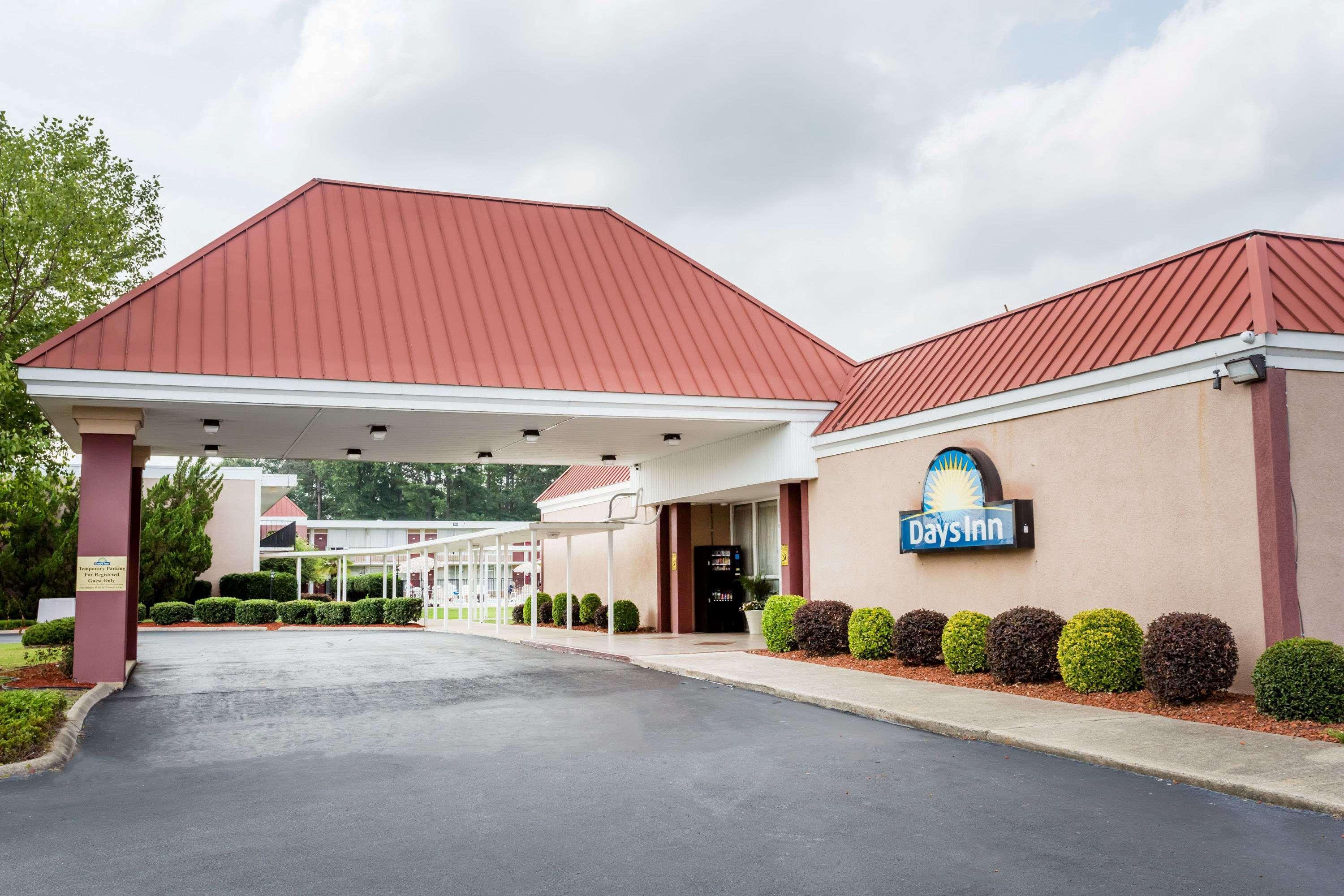 Days Inn By Wyndham Goldsboro Εξωτερικό φωτογραφία