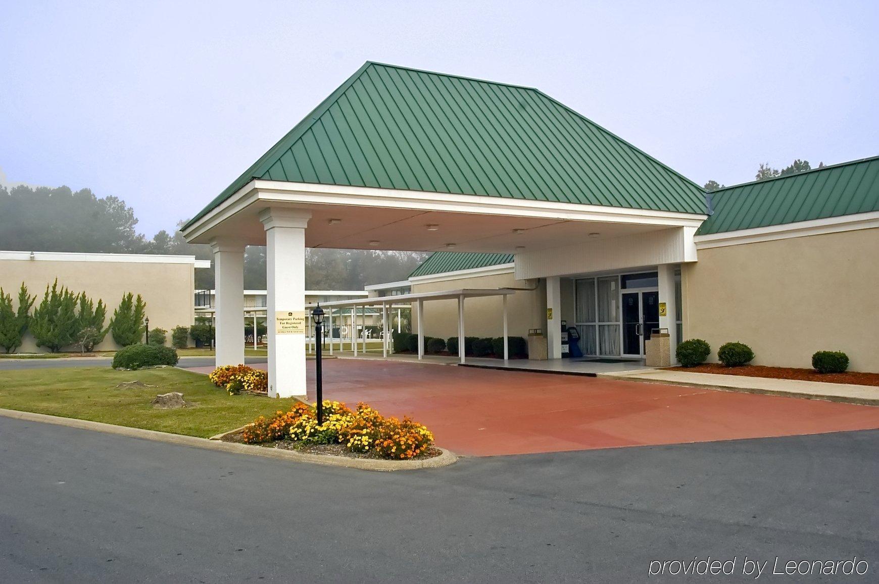 Days Inn By Wyndham Goldsboro Εξωτερικό φωτογραφία